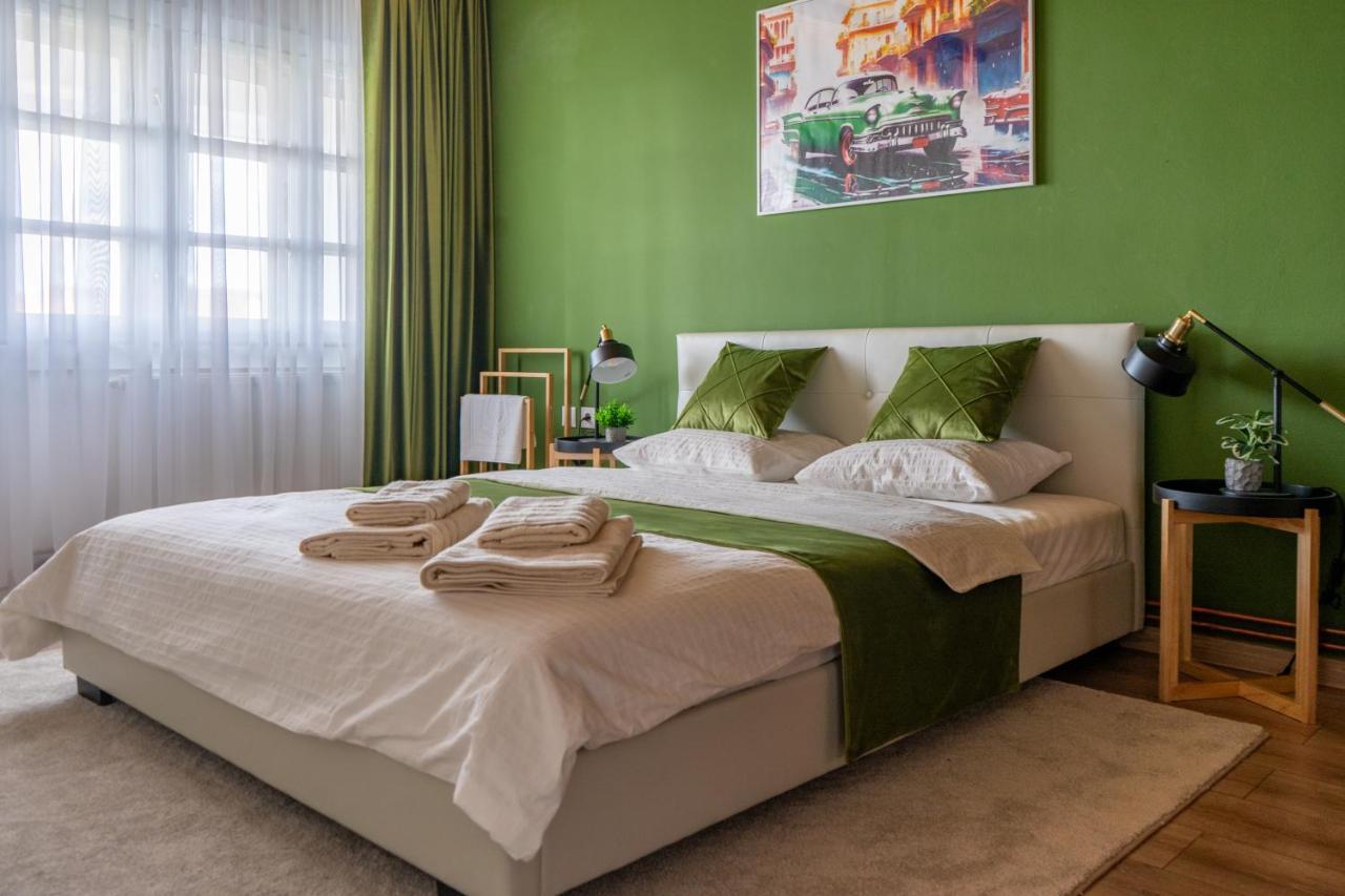Apartament Mootoo Flat One *